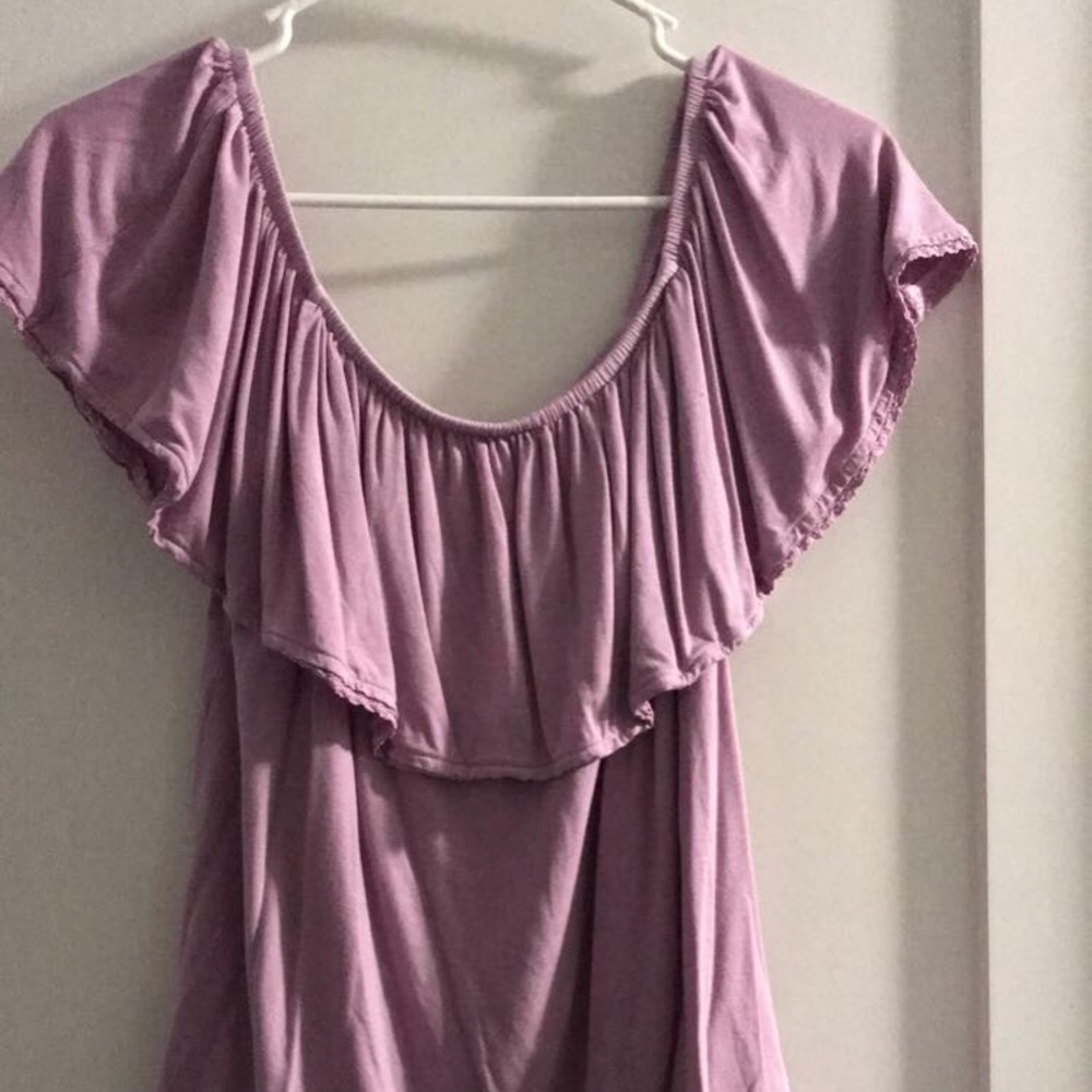 American Eagle off the shoulder top